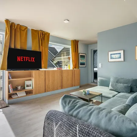Arctic Heights With Spectacular Sea & Mountain View * Tromsø